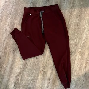 Figs Zamora Joggers Burgandy